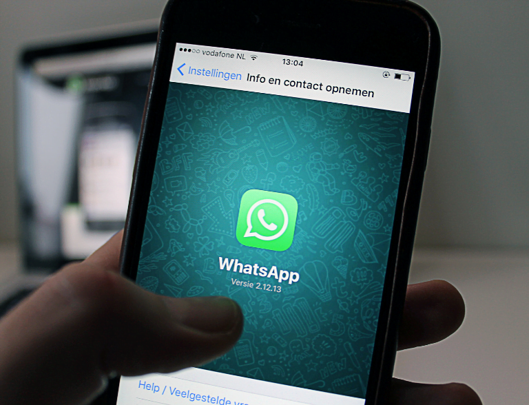 ingresar a WhatsApp web con el código QR
