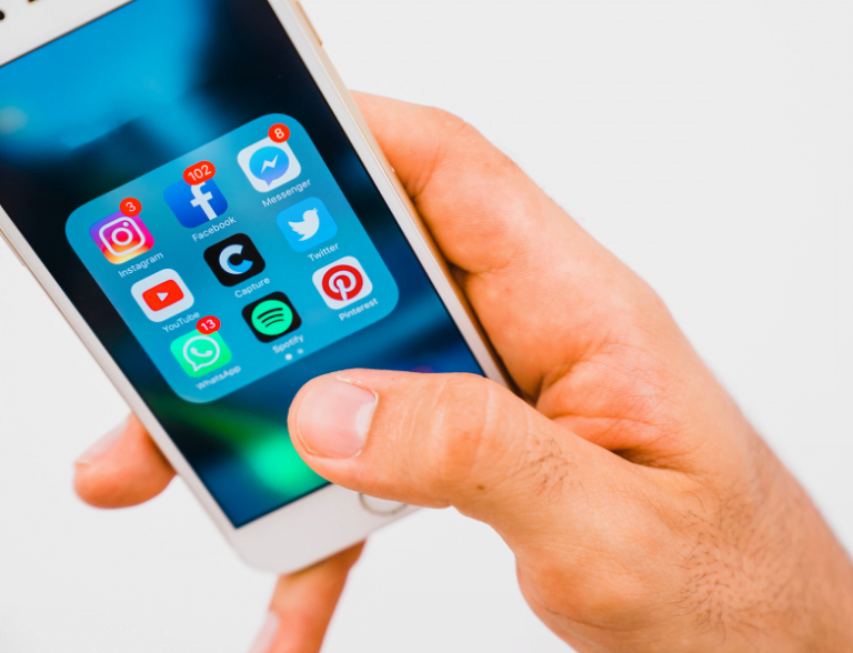 eliminar contactos en WhatsApp